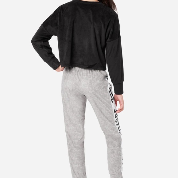 NWT JUSTICE Color Block Fleece Shorts and Pants Pajama Set - Picture 4 of 7